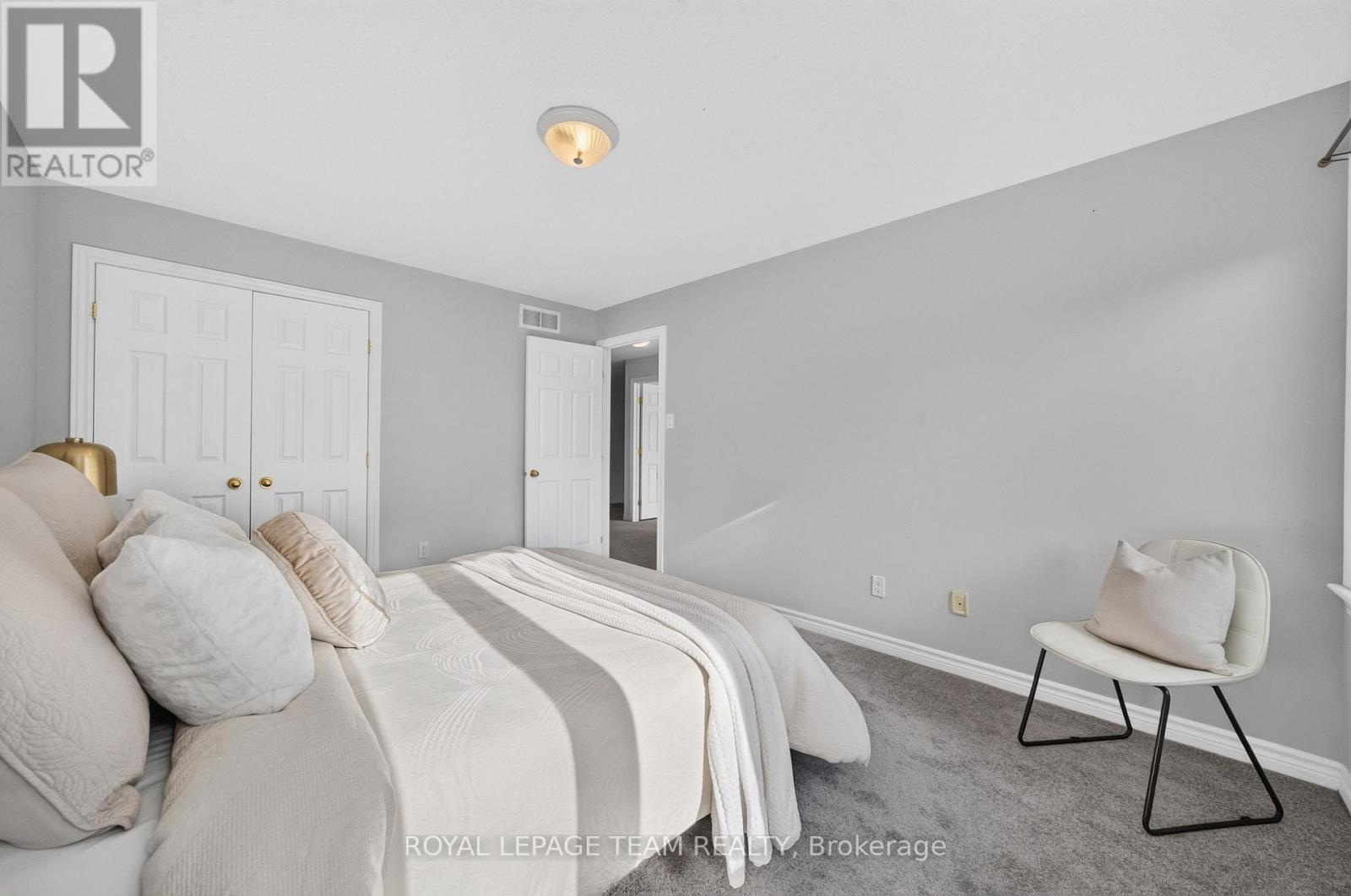 65 OSPREY CRESCENT - 32