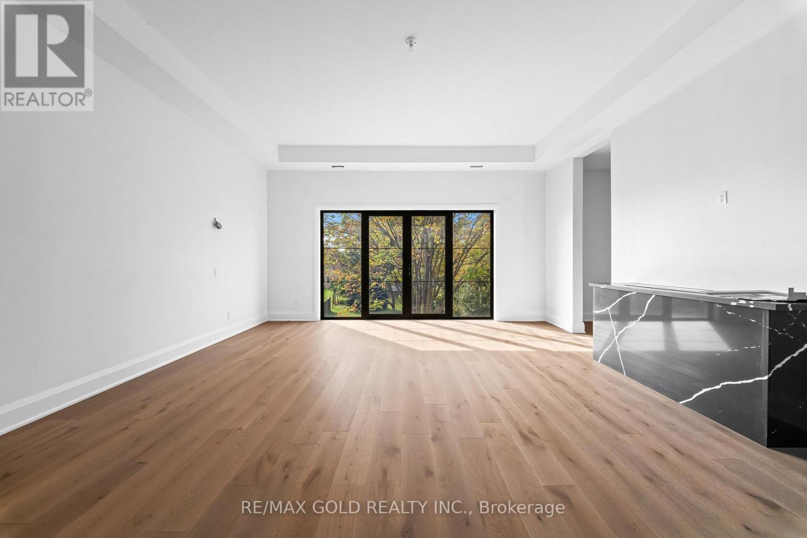 15 MCKENZIE STREET - 20