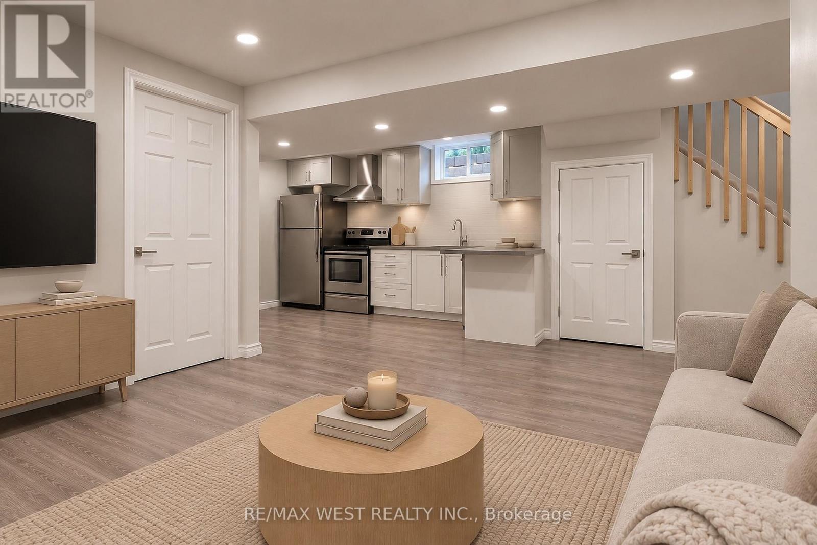 Bsmt-70 Breeze Drive, Bradford West Gwillimbury photo 3