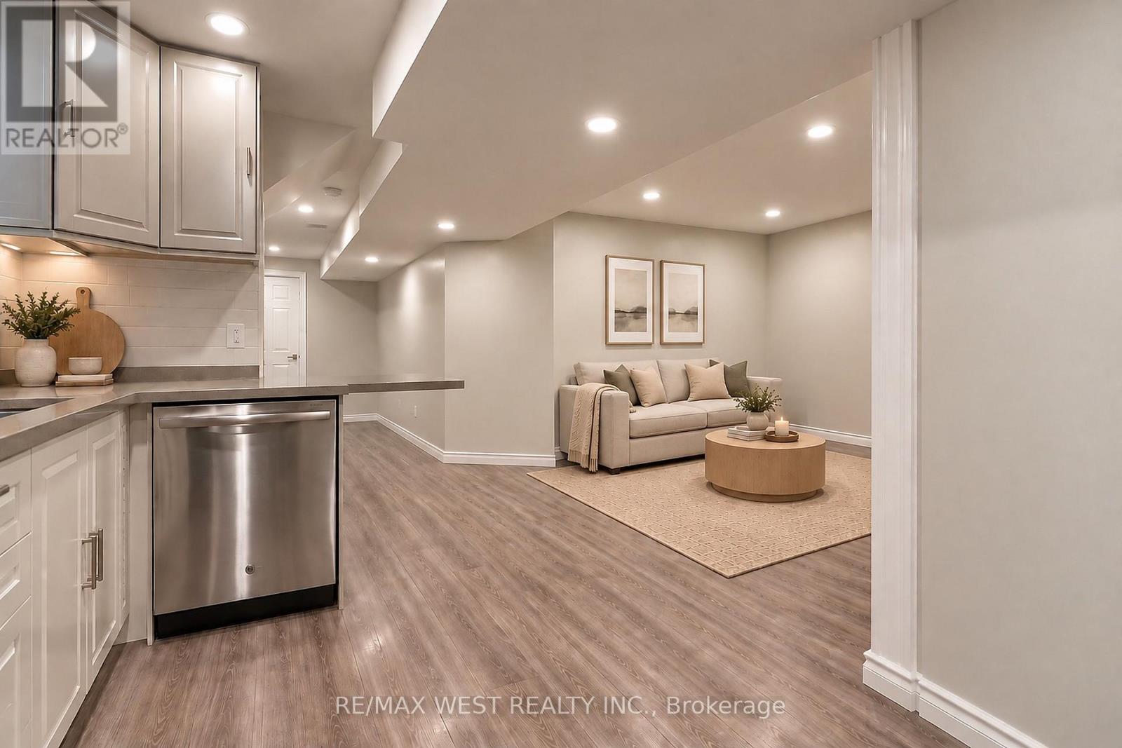 Bsmt-70 Breeze Drive, Bradford West Gwillimbury photo 4