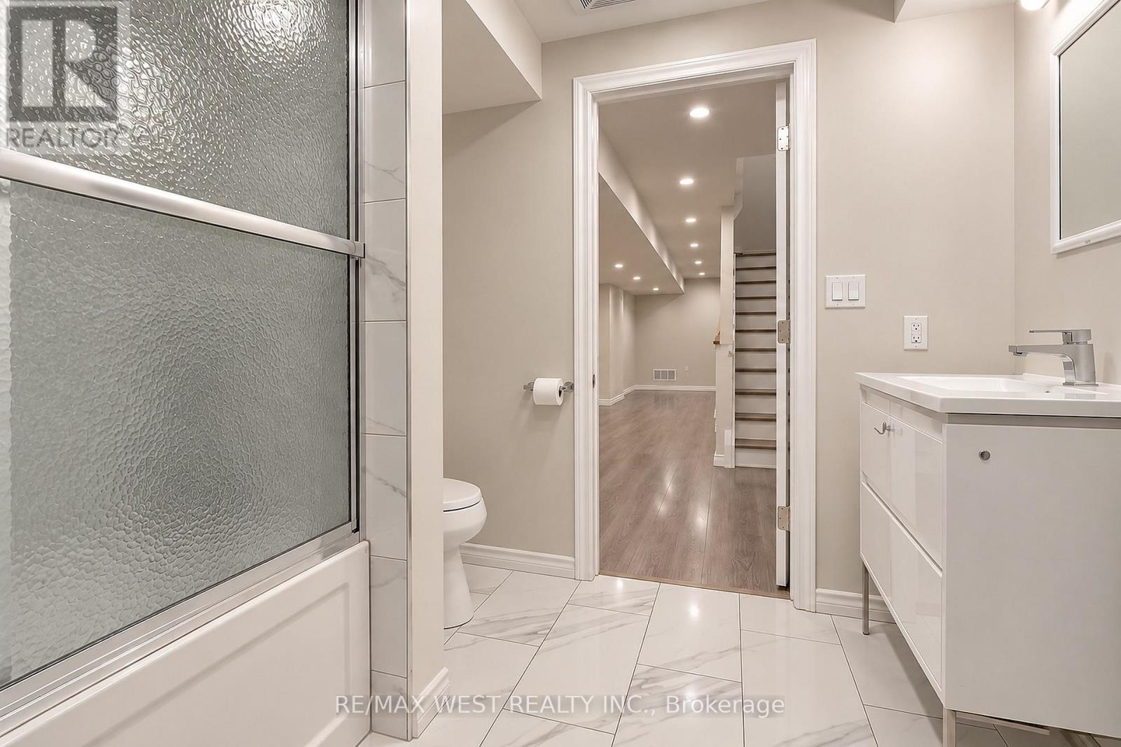 Bsmt-70 Breeze Drive, Bradford West Gwillimbury photo 9