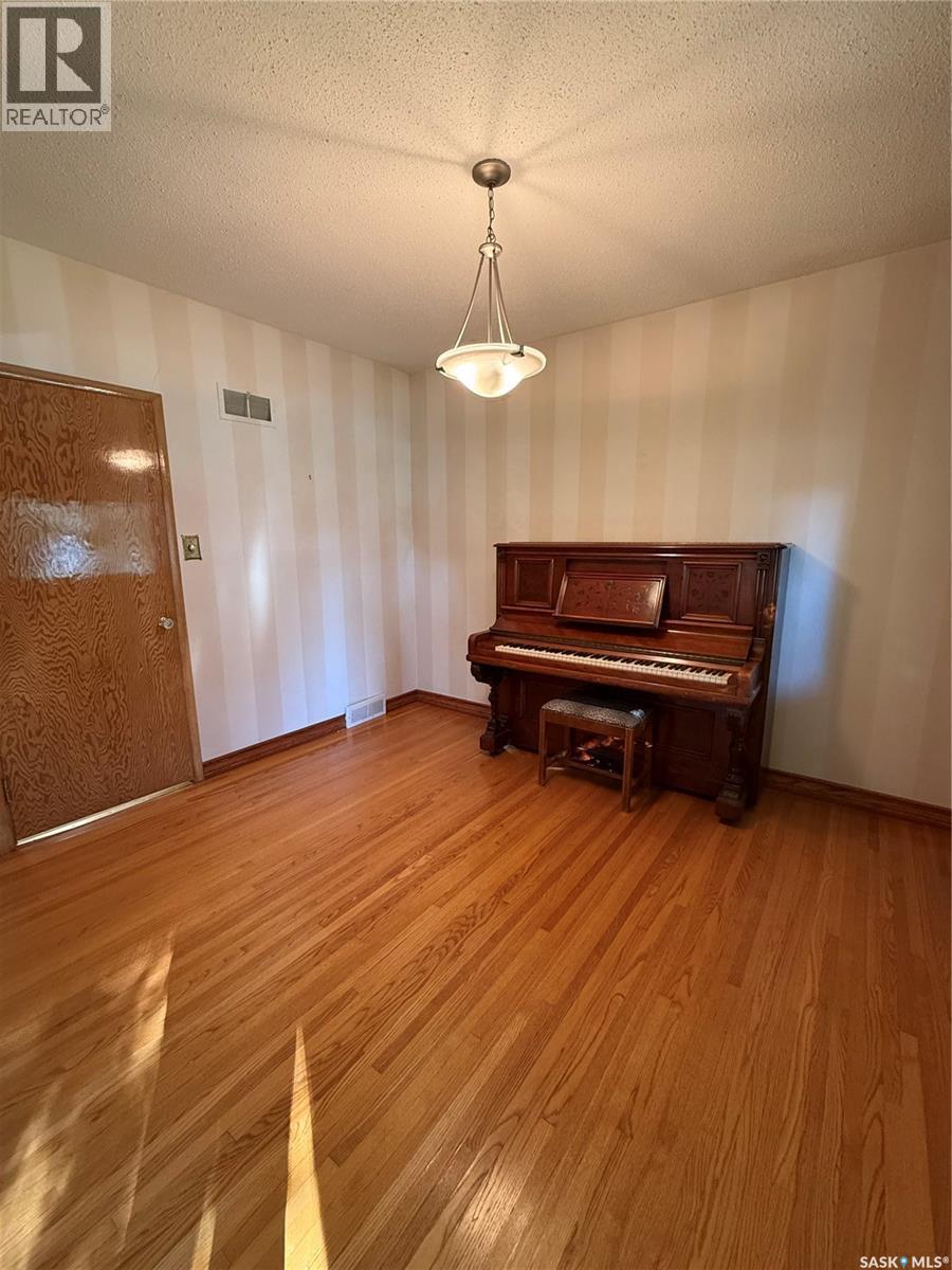 1204 EWART AVENUE, Saskatoon — photo 9