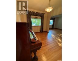 Laundry room - 1204 Ewart Avenue, Saskatoon, SK S7H2K3 Photo 11