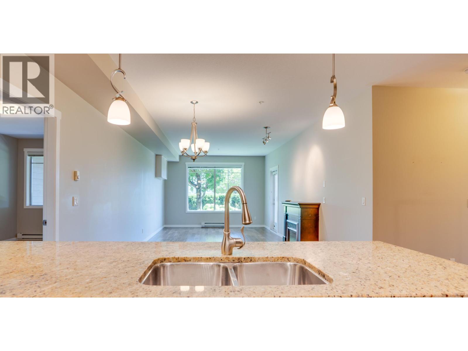 105 3735 Casorso Road, Kelowna