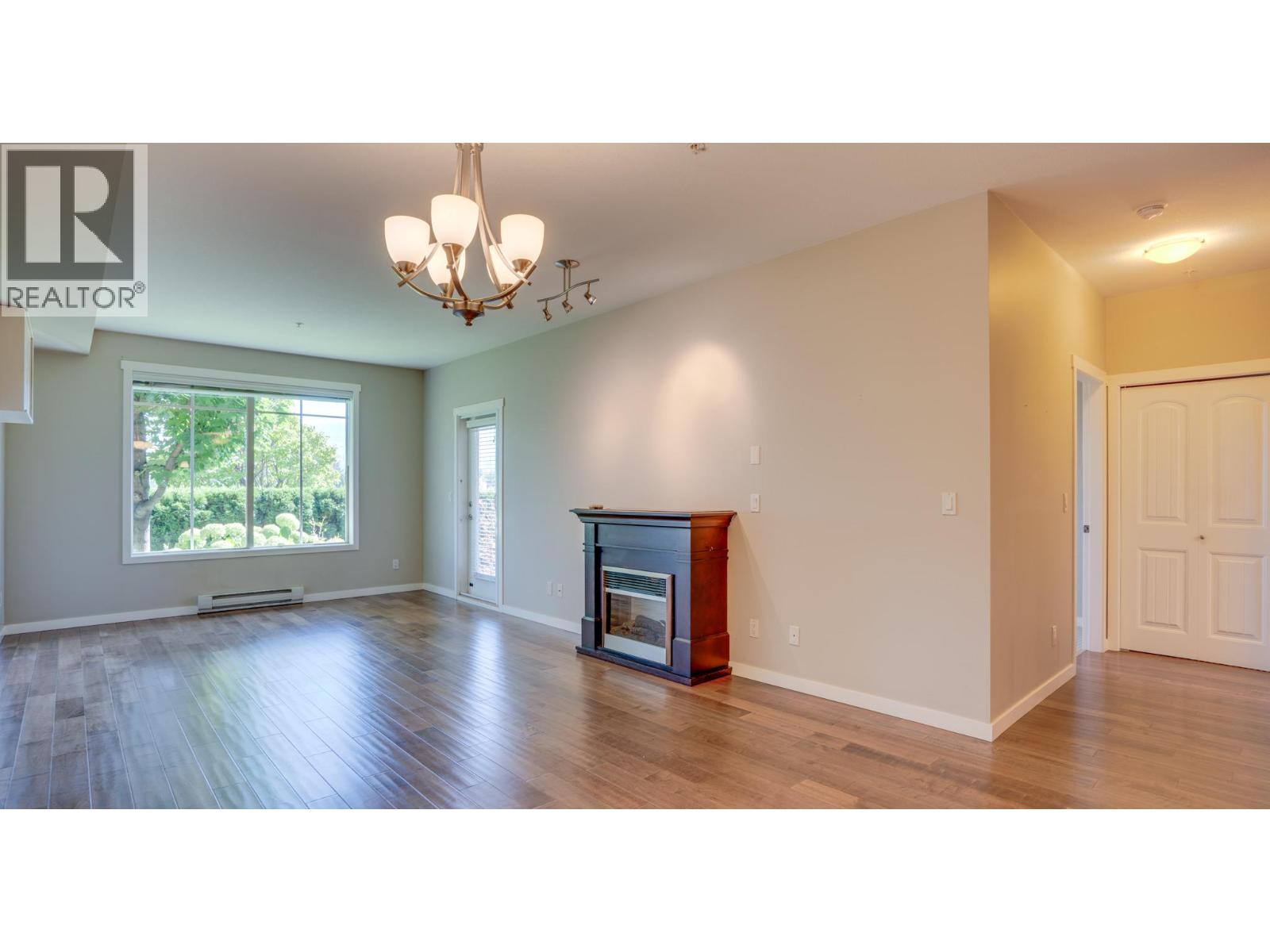105 3735 Casorso Road, Kelowna