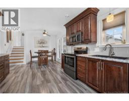 251 Hennessey Road, photo 4