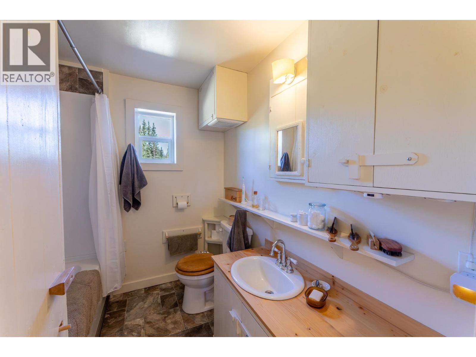 7568 HIGH COUNTRY ROAD - Image 29