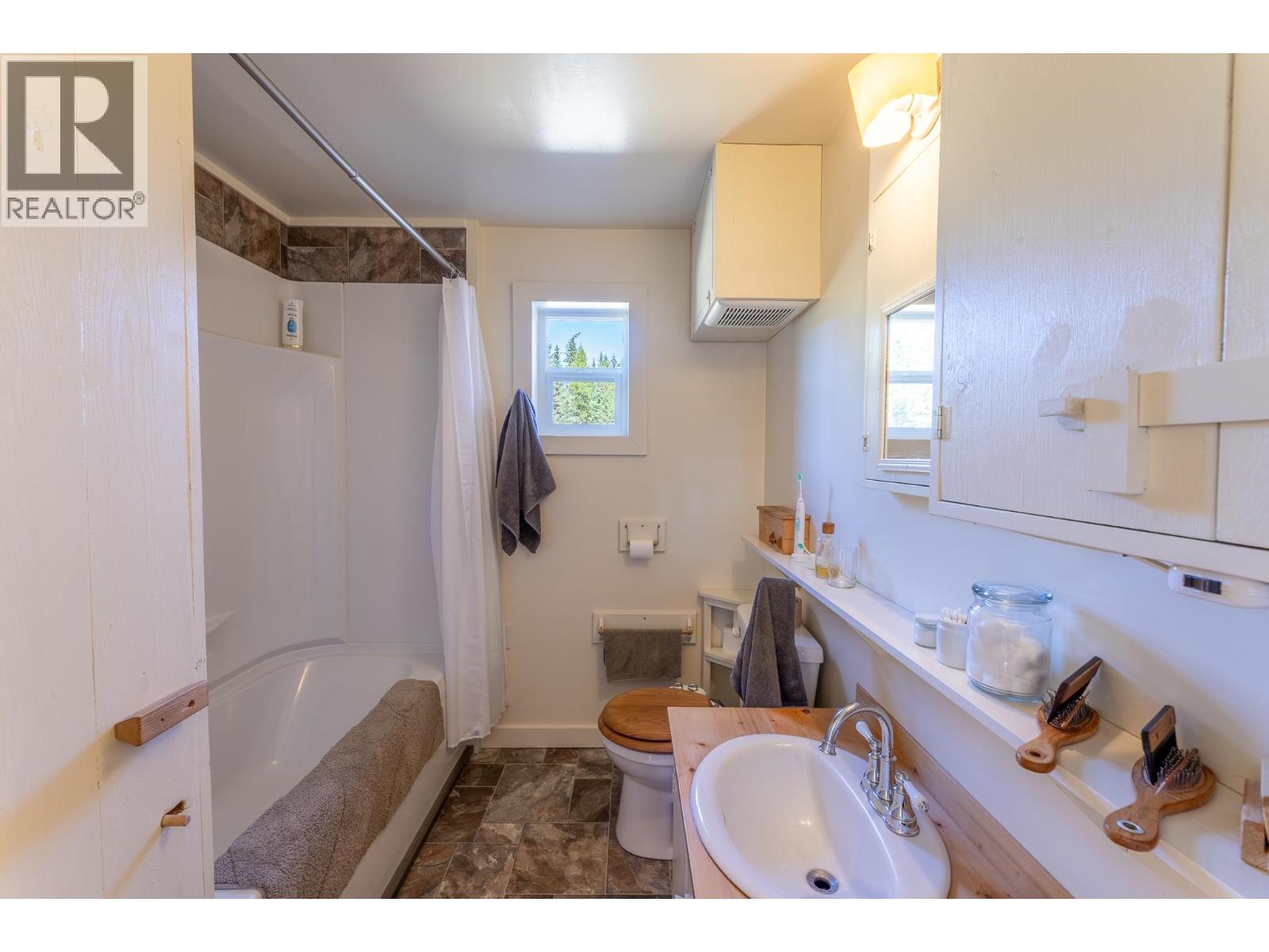 7568 HIGH COUNTRY ROAD - Image 30