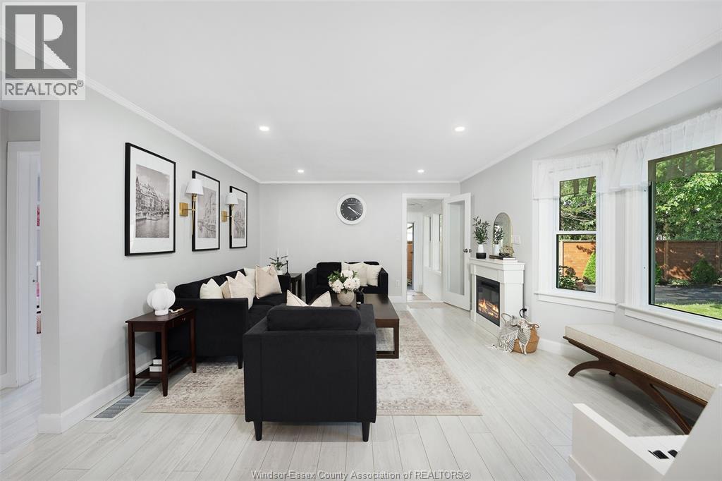 1331 CLOVELLY DRIVE - 21
