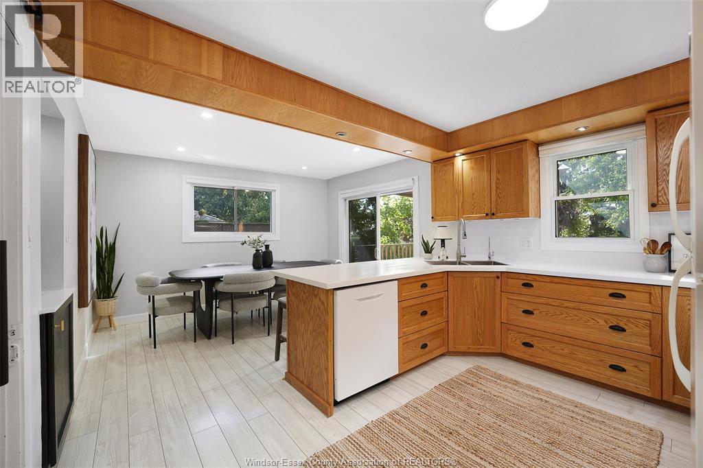 1331 CLOVELLY DRIVE - 24