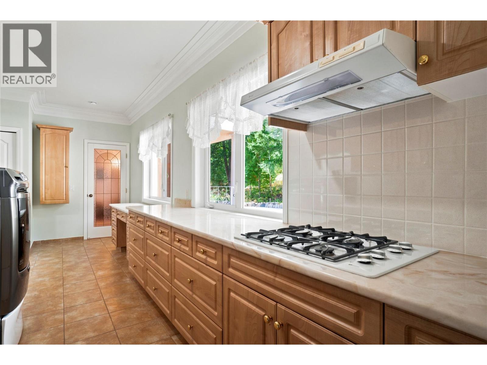 3801 65 Street NW - 43