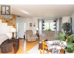 12 Lakeview Place thumbnail 4