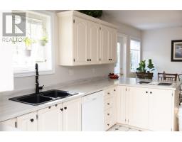 12 Lakeview Place thumbnail 7
