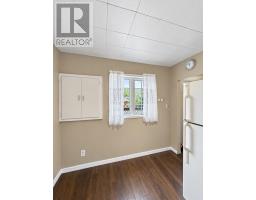 73 Beach Avenue thumbnail 10