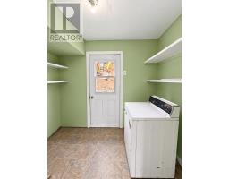 73 Beach Avenue thumbnail 11