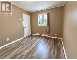 73 Beach Avenue thumbnail 12