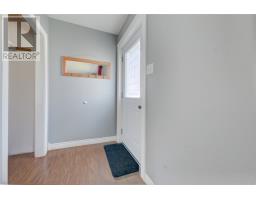 18 Mountainview Road thumbnail 2