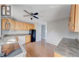 18 Mountainview Road thumbnail 7