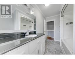 18 Mountainview Road thumbnail 9