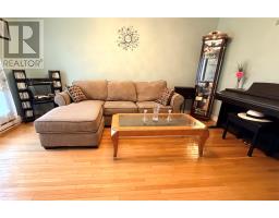 379 Grenfell Heights thumbnail 10