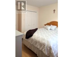 379 Grenfell Heights thumbnail 23