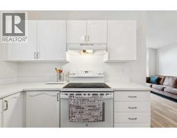 99 Mt Allan Circle - photo 10