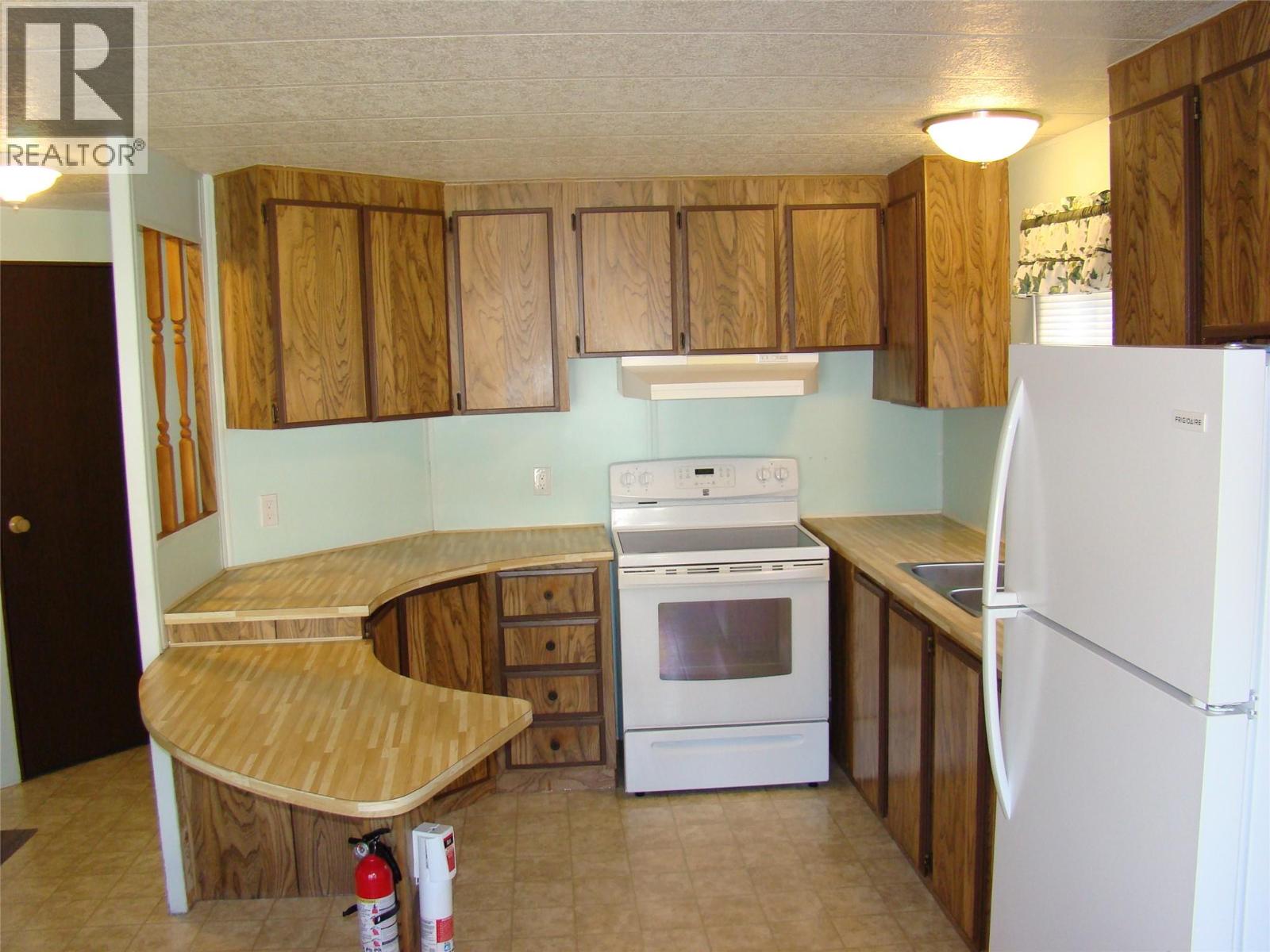 #41 5484 25 Avenue - 16