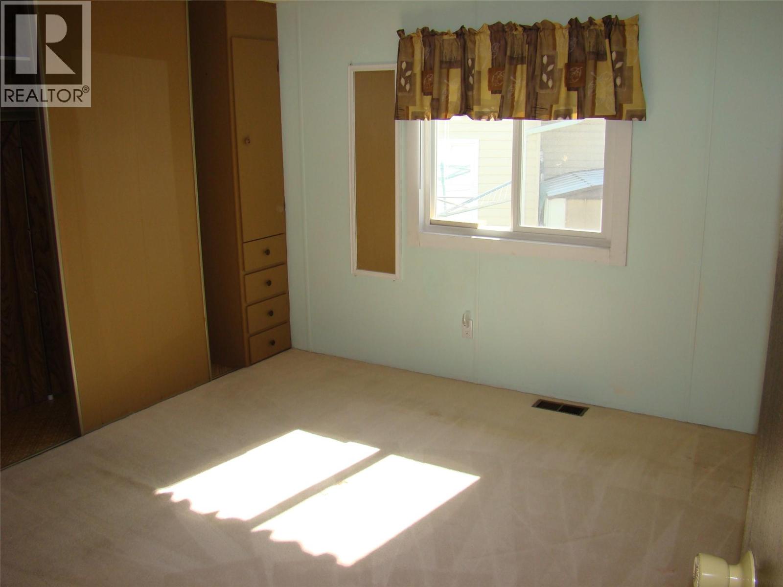 #41 5484 25 Avenue - 28