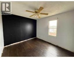 824 1 Avenue, Hines Creek, AB T0H2A0 Photo 10
