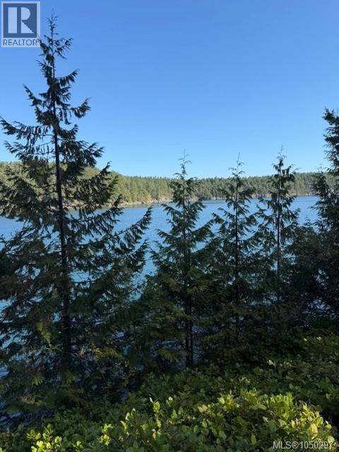 621 Bell Bay Rd, Mayne Island - Image 1