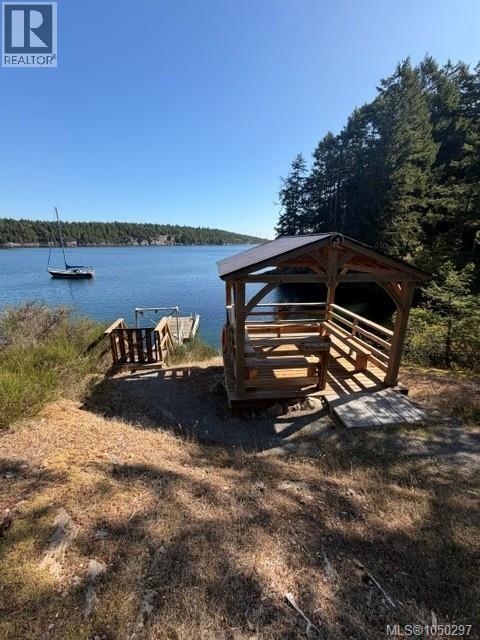 621 Bell Bay Rd, Mayne Island - Image 1