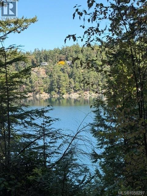 621 Bell Bay Rd, Mayne Island - Image 1
