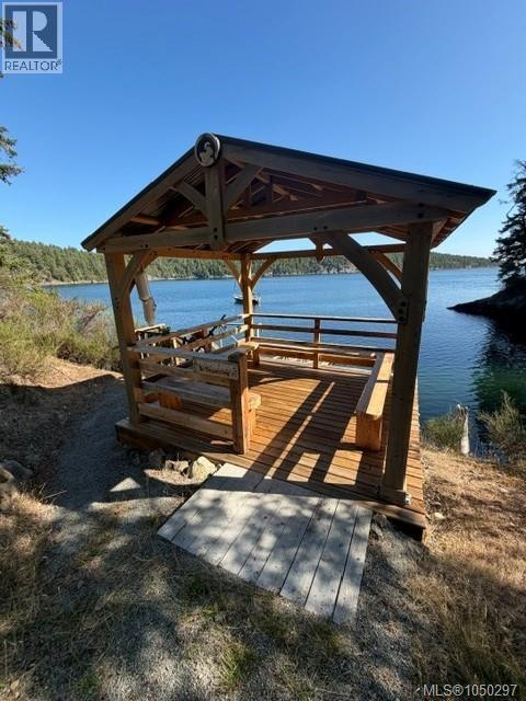 621 Bell Bay Rd, Mayne Island - Image 1
