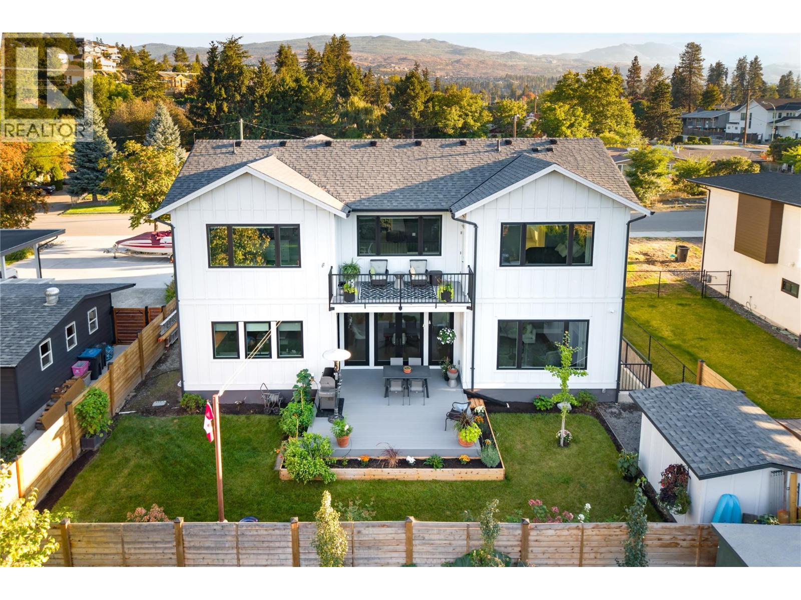712 Hazell Road - 18