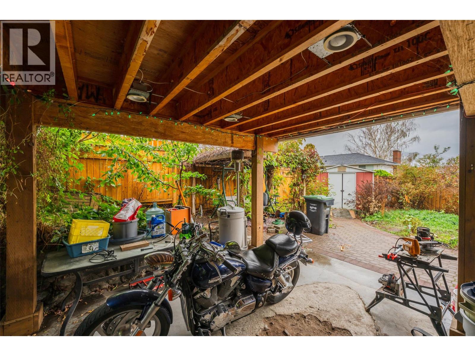 902 Maccleave Avenue - 26