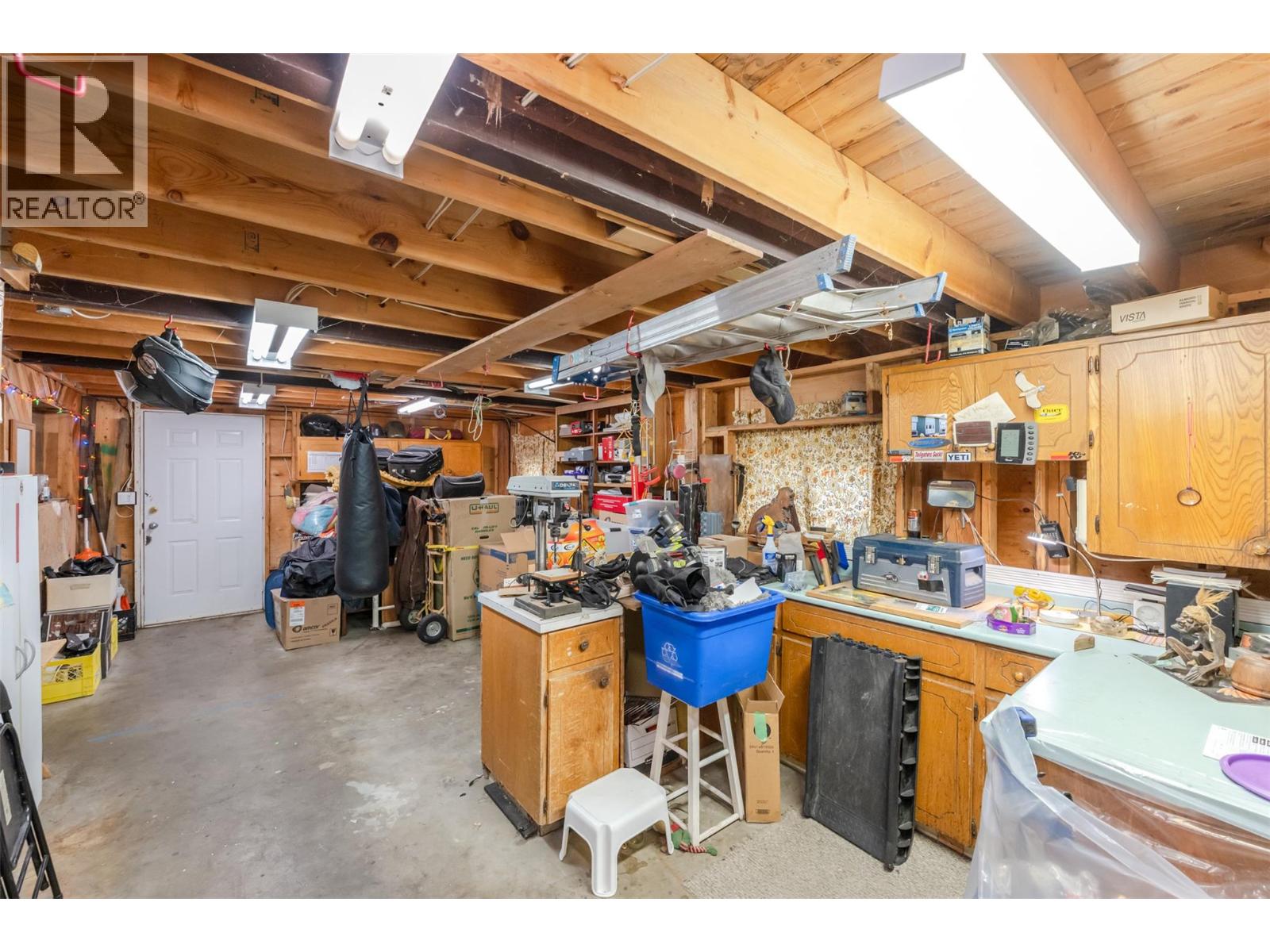 902 Maccleave Avenue - 25