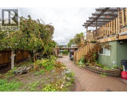 902 Maccleave Avenue, Penticton, BC V2A3C5 Photo 30
