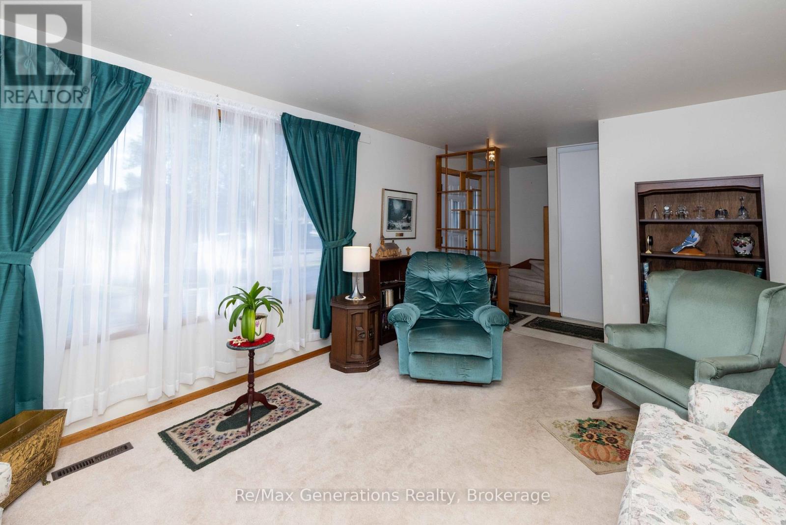 235 MAPLE AVENUE - 4
