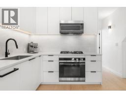 127 650 E 2nd Street, North Vancouver, BC V7L1E3 Photo 8