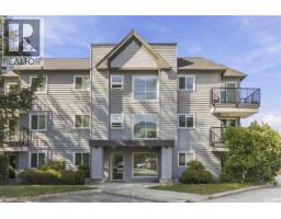 B105 40120 Willow Crescent, Squamish, BC V8B0L7 Photo 18