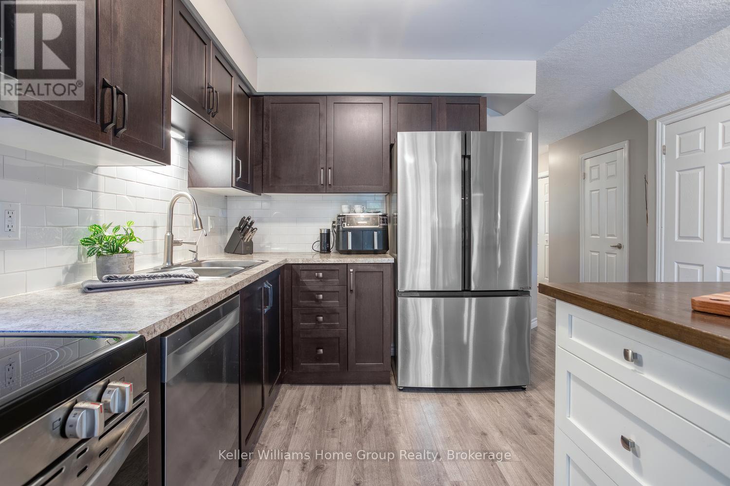#21 30 IMPERIAL ROAD S - Image 14