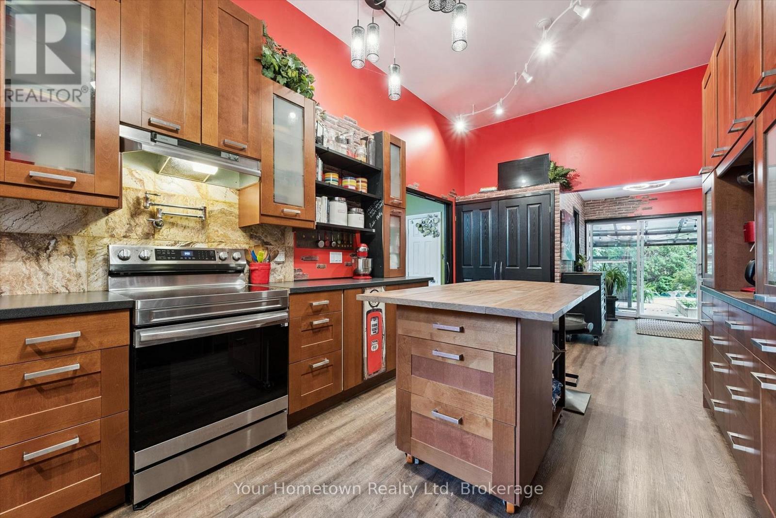 471 GARAFRAXA STREET E - 16