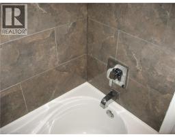 124 Avalon Place, Kitchener, ON N2M4N7 Photo 15