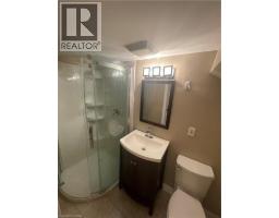 124 Avalon Place, Kitchener, ON N2M4N7 Photo 24