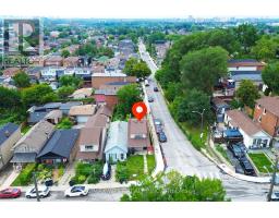 410 Silverthorn Avenue, Toronto, ON M6M3H2 Photo 12