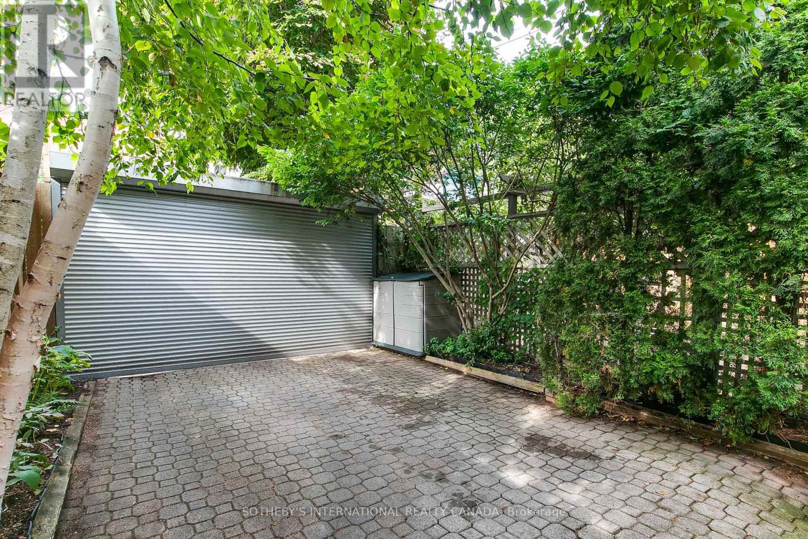 140 SPRUCE STREET - 37