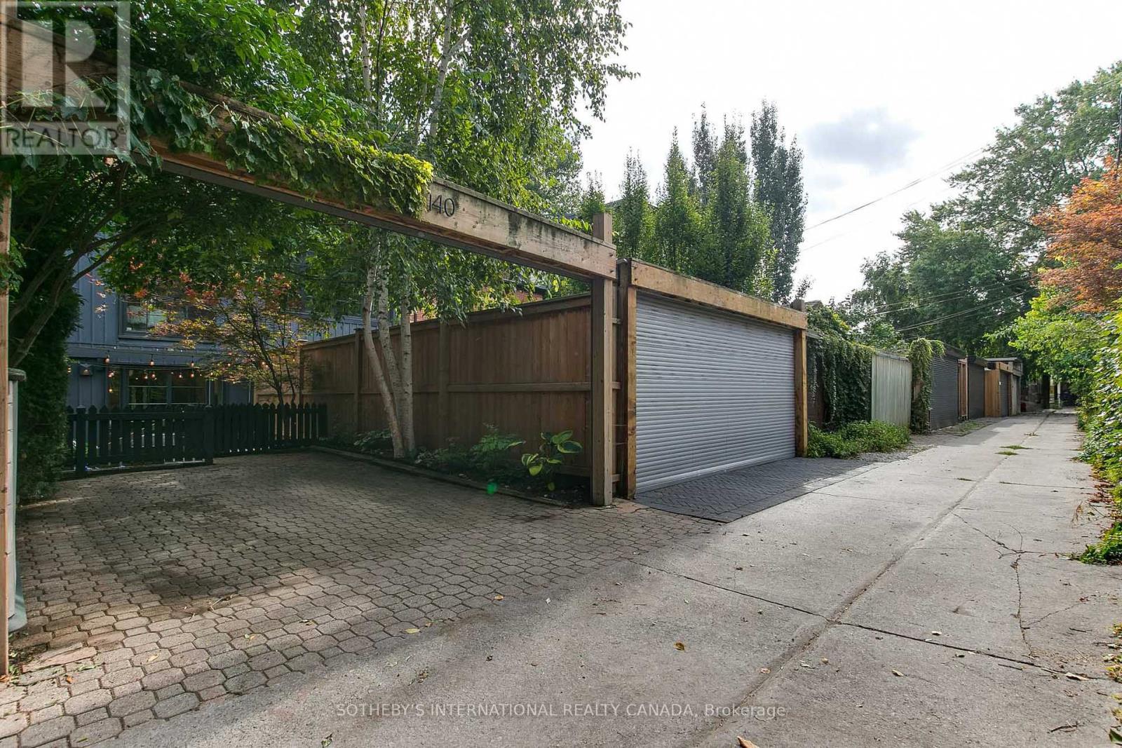 140 SPRUCE STREET - 39