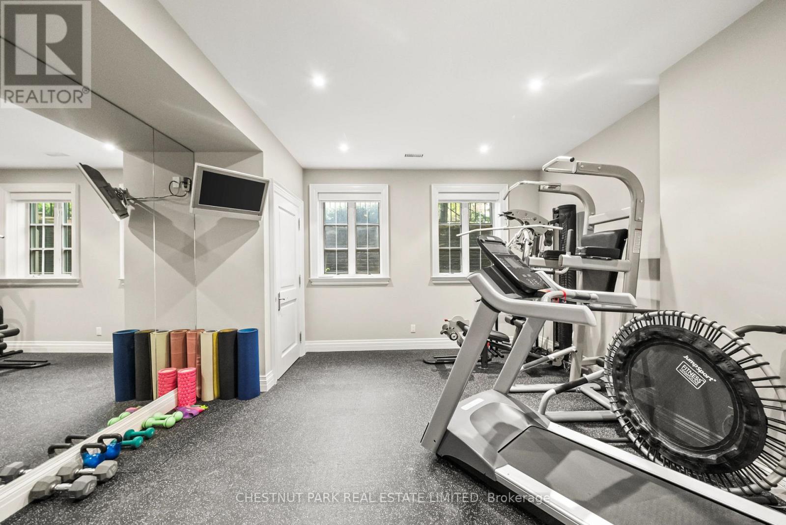 108 CHELTENHAM AVENUE - 44