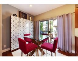 15415 Russell Avenue, White Rock, BC V4B2R5 Photo 7