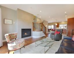 15415 Russell Avenue, White Rock, BC V4B2R5 Photo 14
